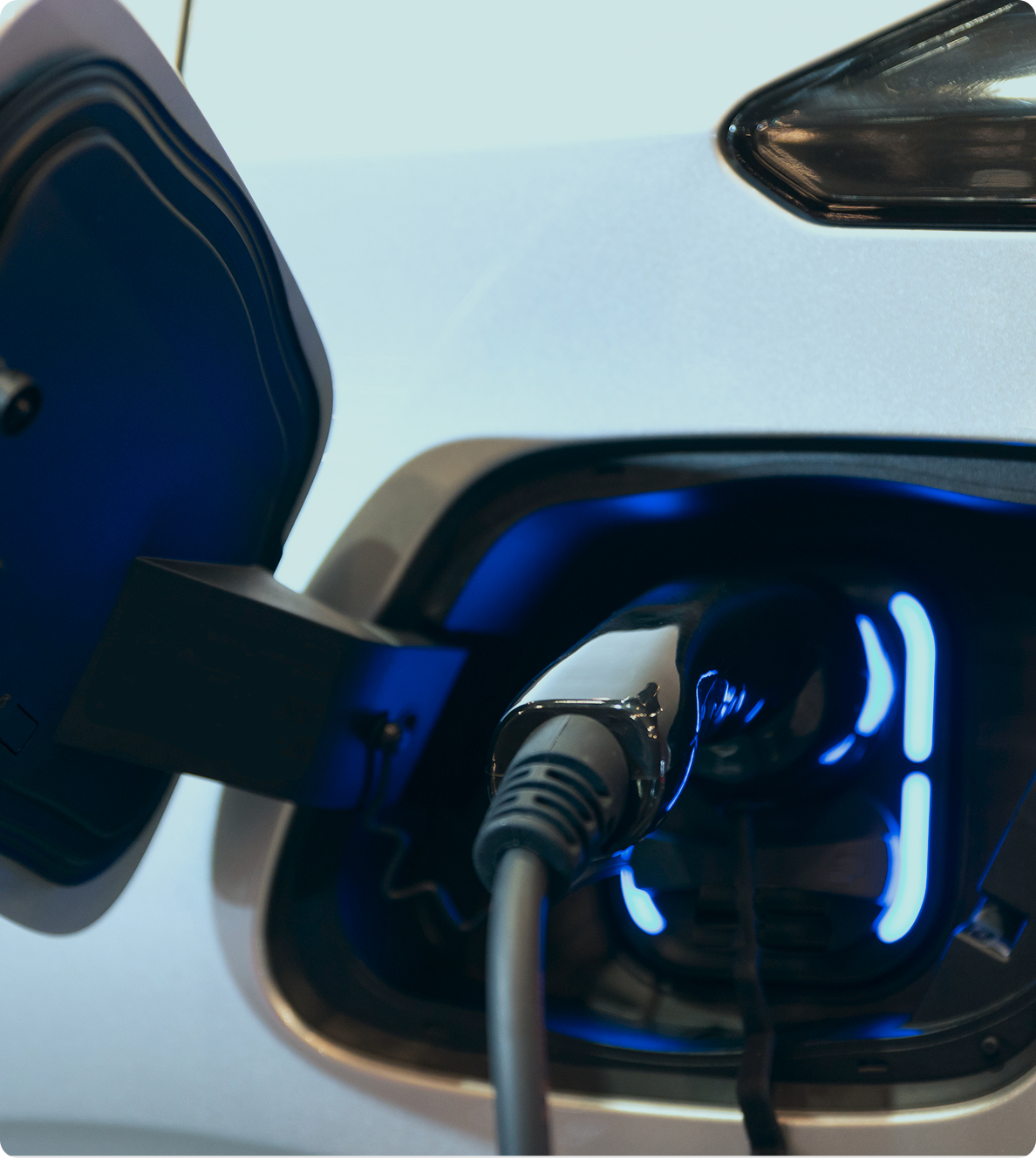 cargador de coche eléctrico en Mallorca Tot-sol | vista del enchufe del cargador